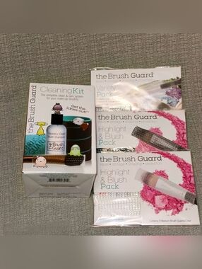 The Brush Guard Complete Makeup Brush Cleaning Kit+ THREE Packs Of Brush Guards